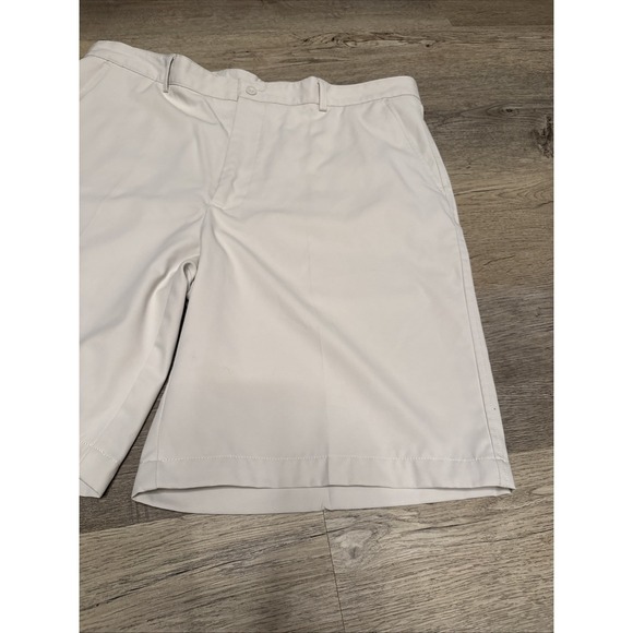 Bolle Mens Golf Tech Shorts Size 40 Tan Summer Light Weight - Picture 3 of 14